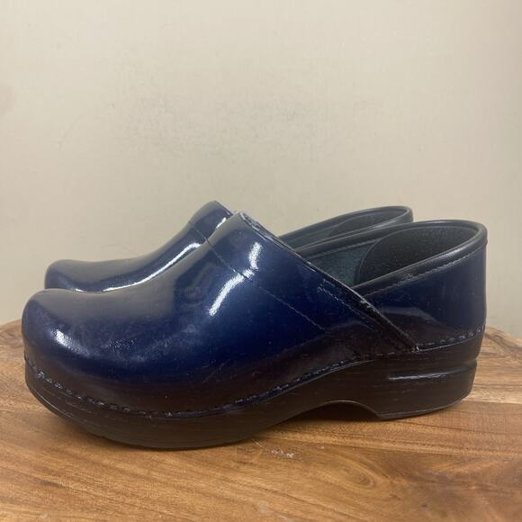 Dansko Professional Clogs Womens Navy Blue Size 37 Size 7 Patent Leather Shoes - Picture 2 of 9